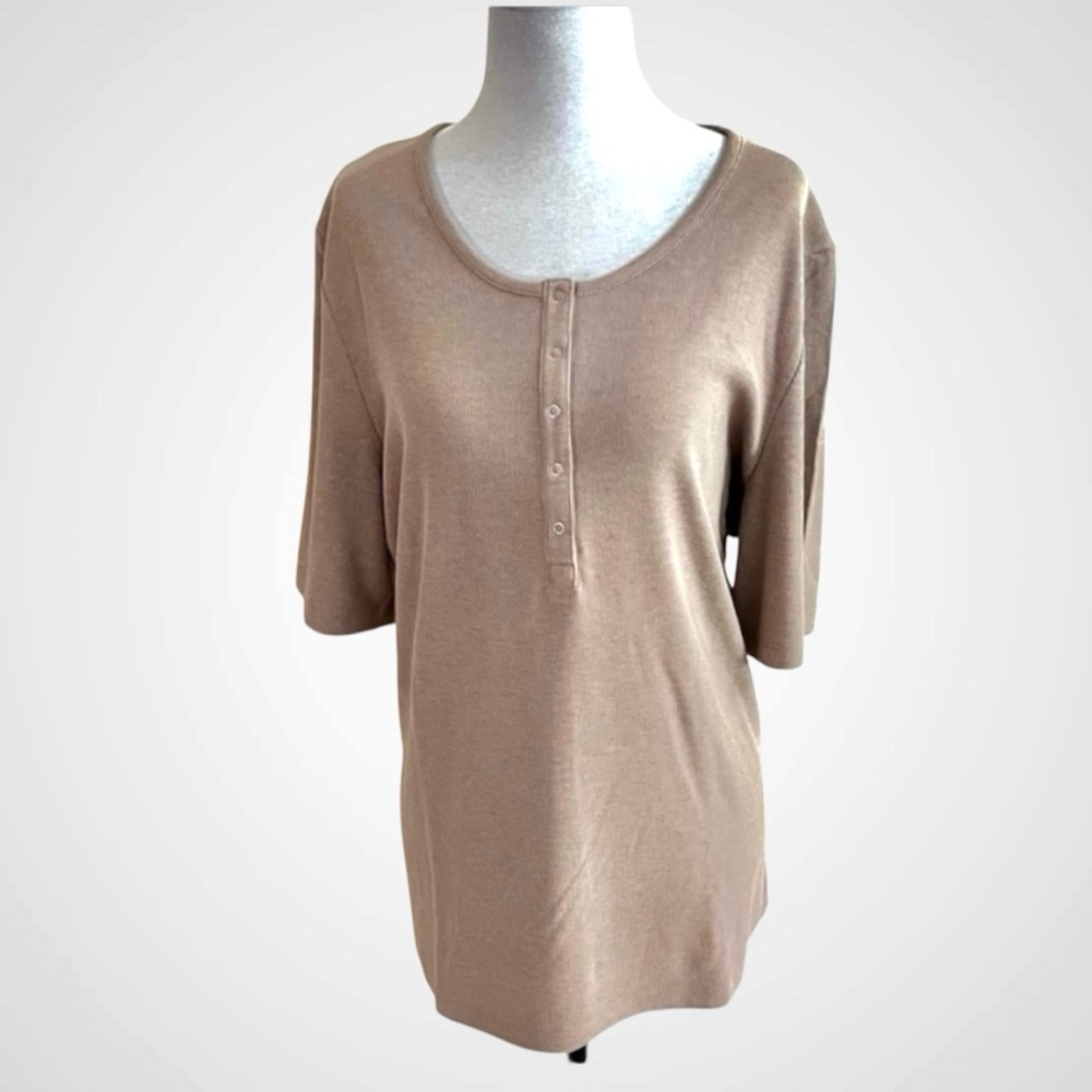 New Mondetta ribbed tee with buttons - light tan / brown~Size XXL